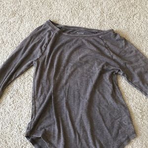 Grey 3/4 sleeve shirt